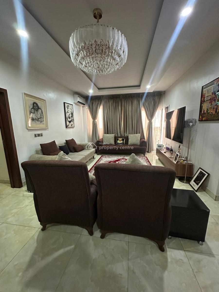 Well-maintained 4-bedroom Apartment with Gym (4th Floor), Ikoyi, Lagos, Flat / Apartment for Rent