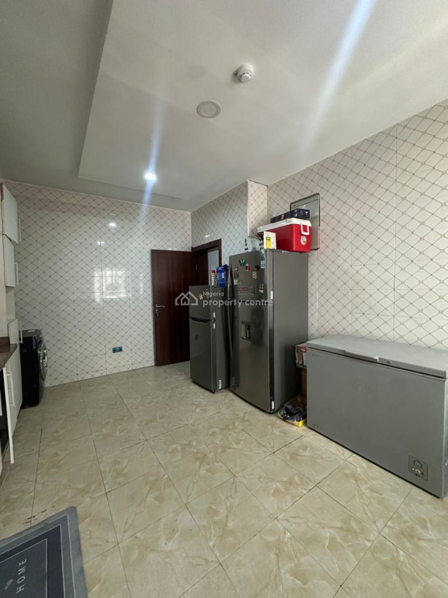 Well-maintained 4-bedroom Apartment with Gym (4th Floor), Ikoyi, Lagos, Flat / Apartment for Rent