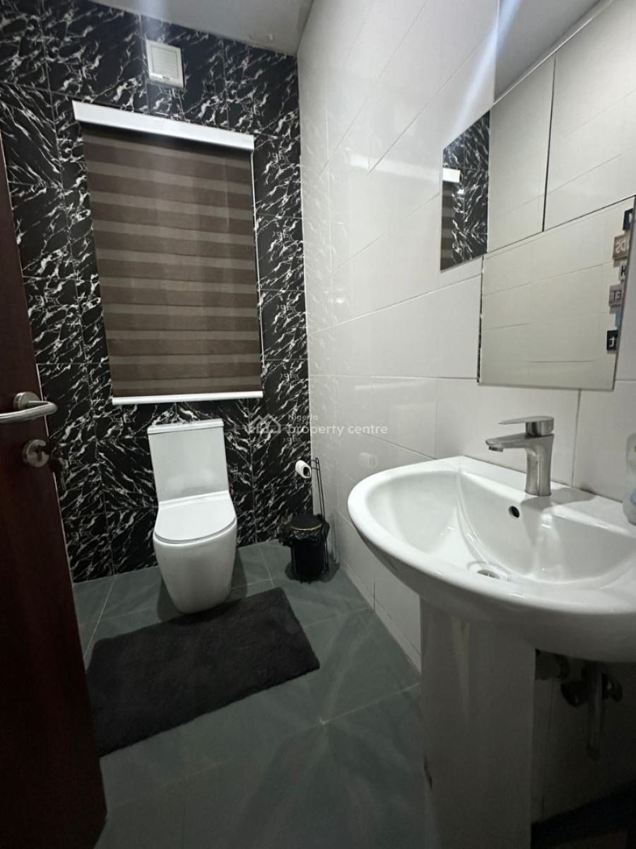 Well-maintained 4-bedroom Apartment with Gym (4th Floor), Ikoyi, Lagos, Flat / Apartment for Rent