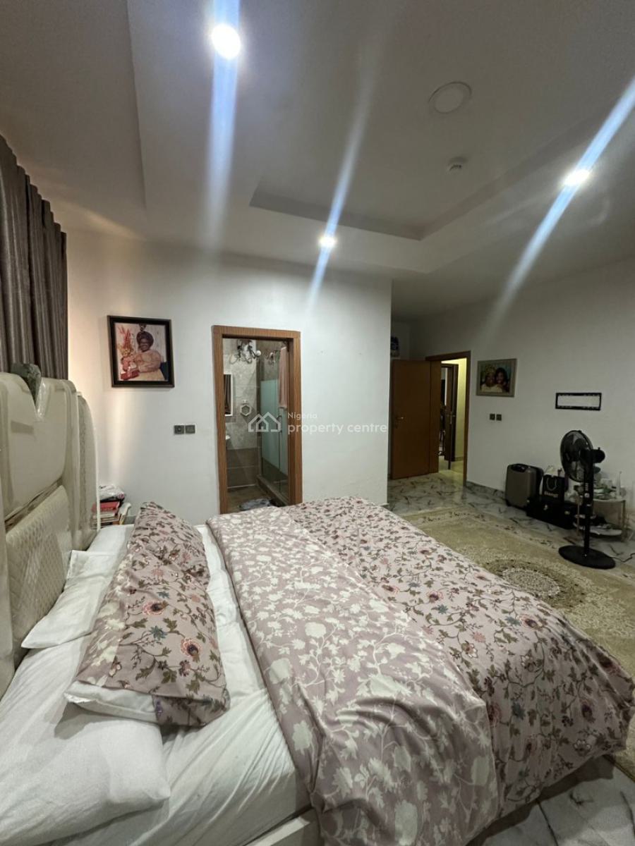 Well-maintained 4-bedroom Apartment with Gym (4th Floor), Ikoyi, Lagos, Flat / Apartment for Rent