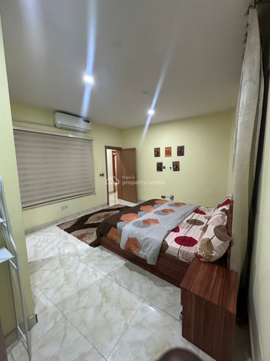 Well-maintained 4-bedroom Apartment with Gym (4th Floor), Ikoyi, Lagos, Flat / Apartment for Rent