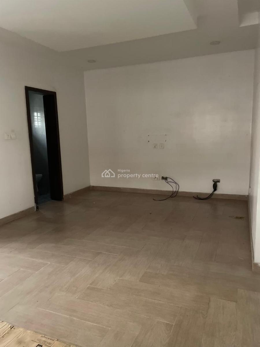 Well Maintained 4 Bedrooms Duplex, Chevron, Lekki, Lagos, Semi-detached Duplex for Rent