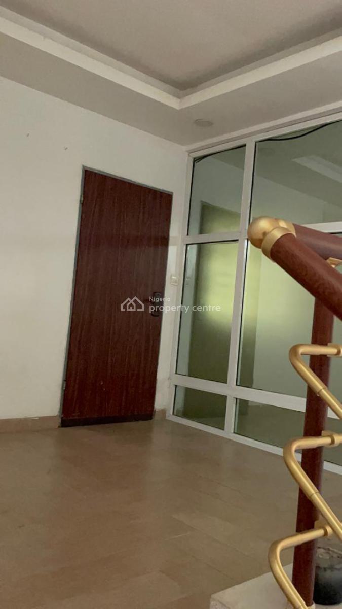 Well Maintained 4 Bedrooms Duplex, Chevron, Lekki, Lagos, Semi-detached Duplex for Rent