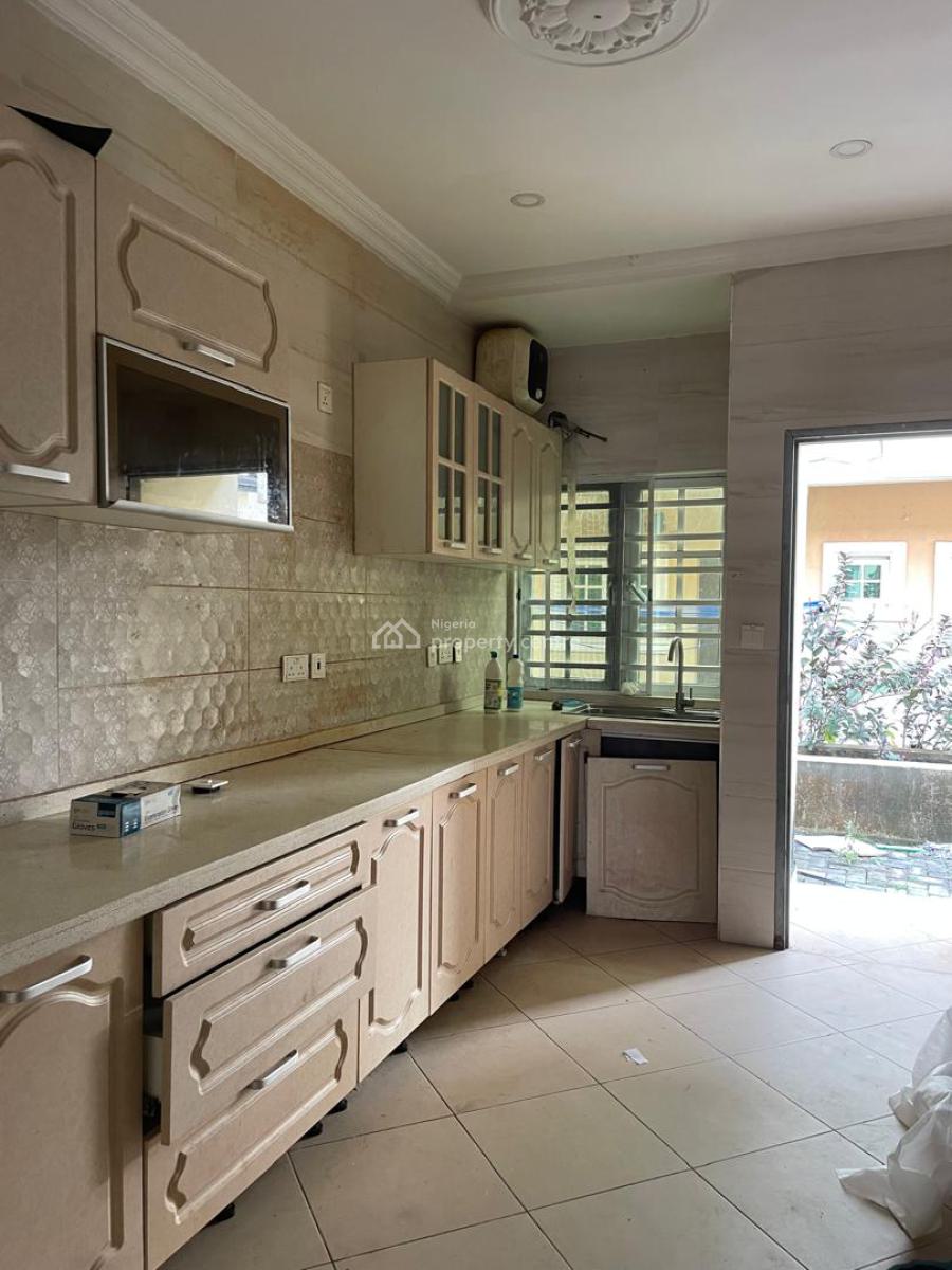 Well Maintained 4 Bedrooms Duplex, Chevron, Lekki, Lagos, Semi-detached Duplex for Rent