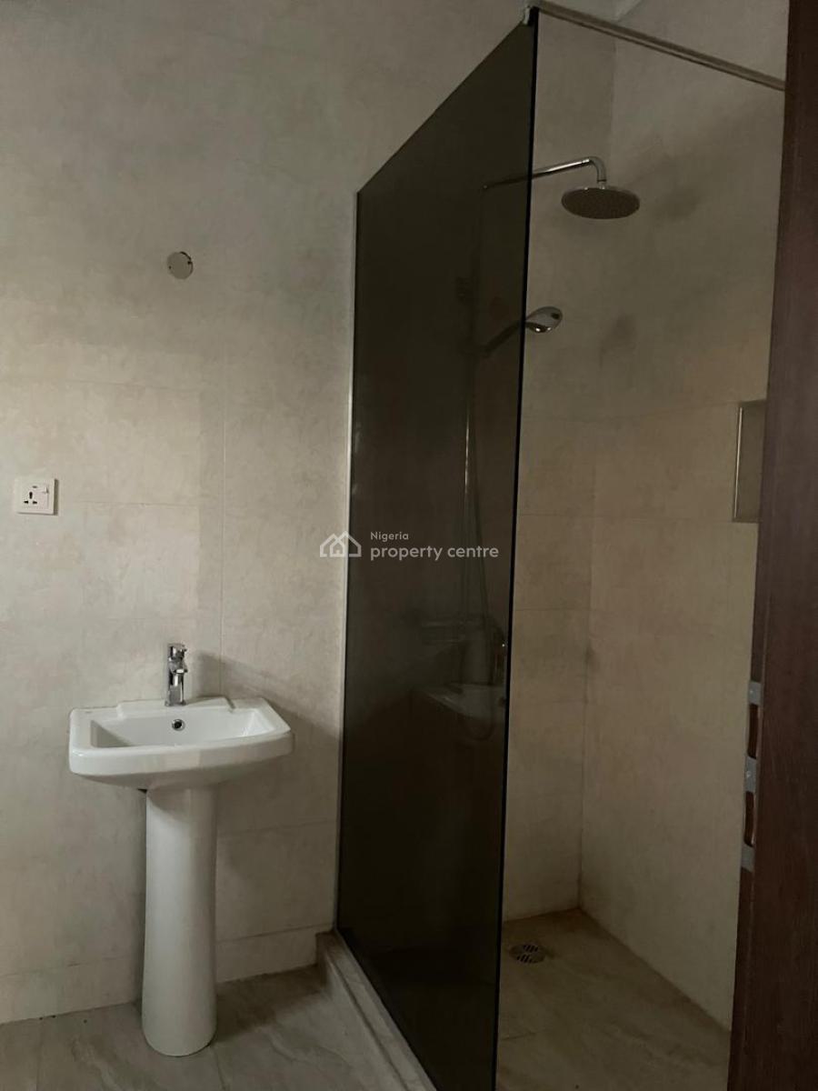 Well Maintained 4 Bedrooms Duplex, Chevron, Lekki, Lagos, Semi-detached Duplex for Rent