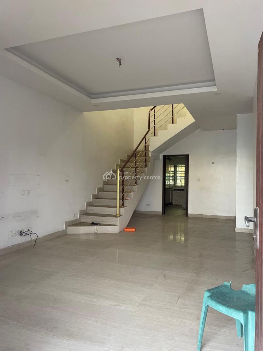 Well Maintained 4 Bedrooms Duplex, Chevron, Lekki, Lagos, Semi-detached Duplex for Rent