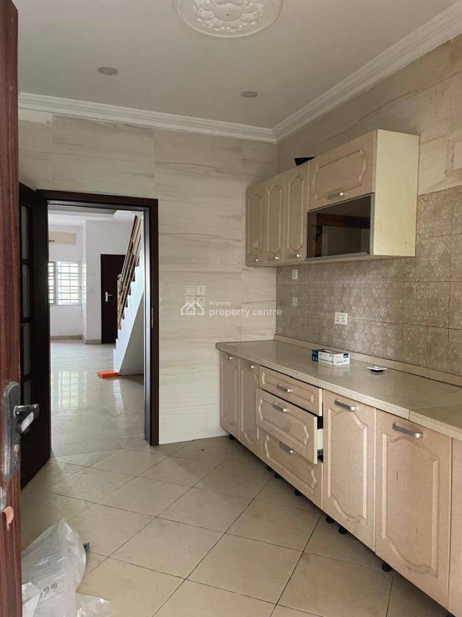 Well Maintained 4 Bedrooms Duplex, Chevron, Lekki, Lagos, Semi-detached Duplex for Rent