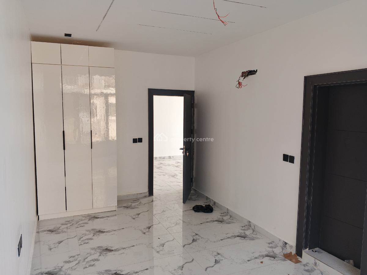 2 Bedrooms Tastefully Finished Newly Built 1st Floor Luxury Apartment, Banana Island Road, Old Ikoyi, Ikoyi, Lagos, Flat / Apartment for Sale