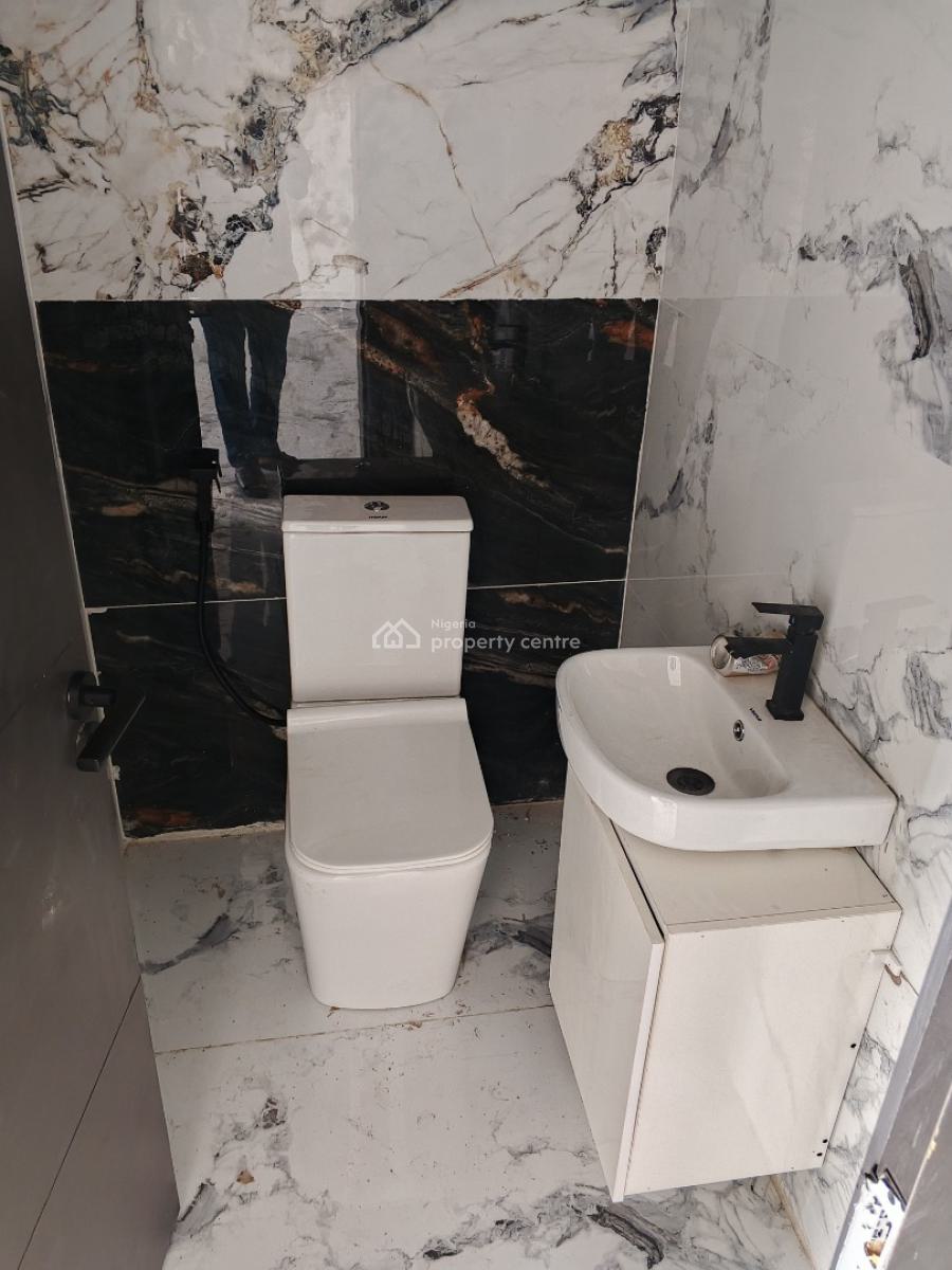 2 Bedrooms Tastefully Finished Newly Built 1st Floor Luxury Apartment, Banana Island Road, Old Ikoyi, Ikoyi, Lagos, Flat / Apartment for Sale