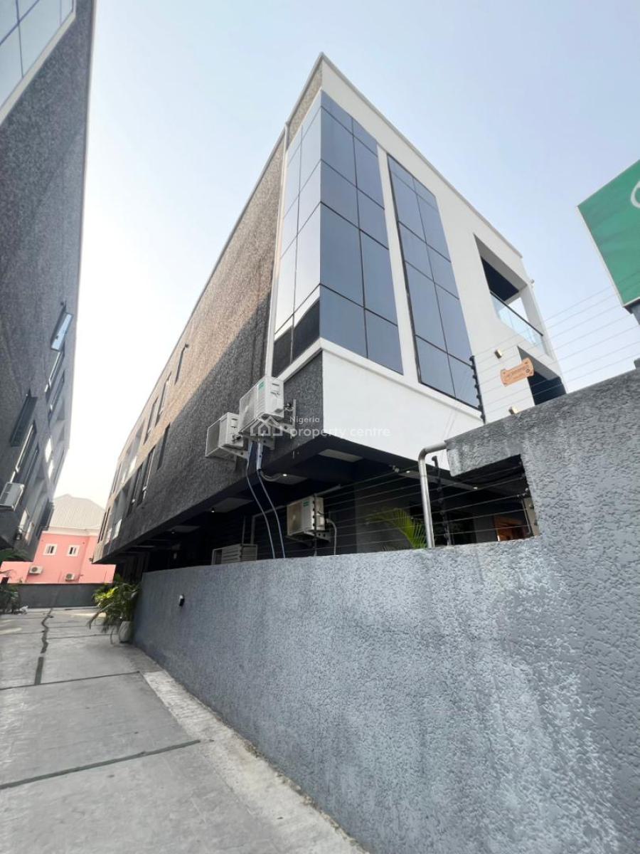 Luxury 4 Bedroom Apartment with Swimming Pool in a Secure Estate, Lekki Phase 1, Lekki, Lagos, Flat / Apartment for Sale