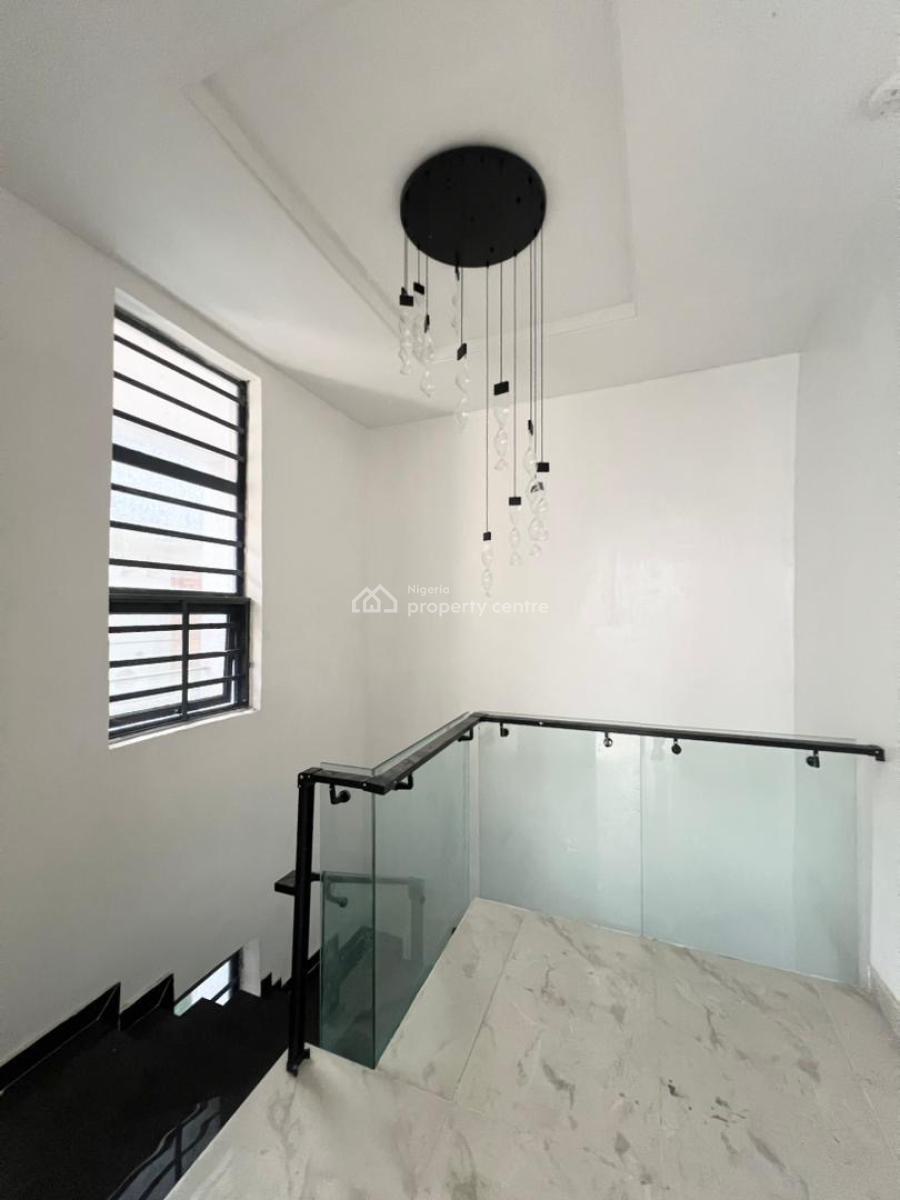 Luxury 4 Bedroom Apartment with Swimming Pool in a Secure Estate, Lekki Phase 1, Lekki, Lagos, Flat / Apartment for Sale