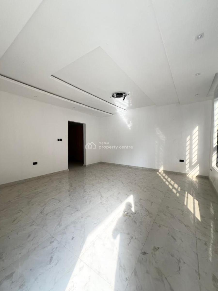 Luxury 4 Bedroom Apartment with Swimming Pool in a Secure Estate, Lekki Phase 1, Lekki, Lagos, Flat / Apartment for Sale