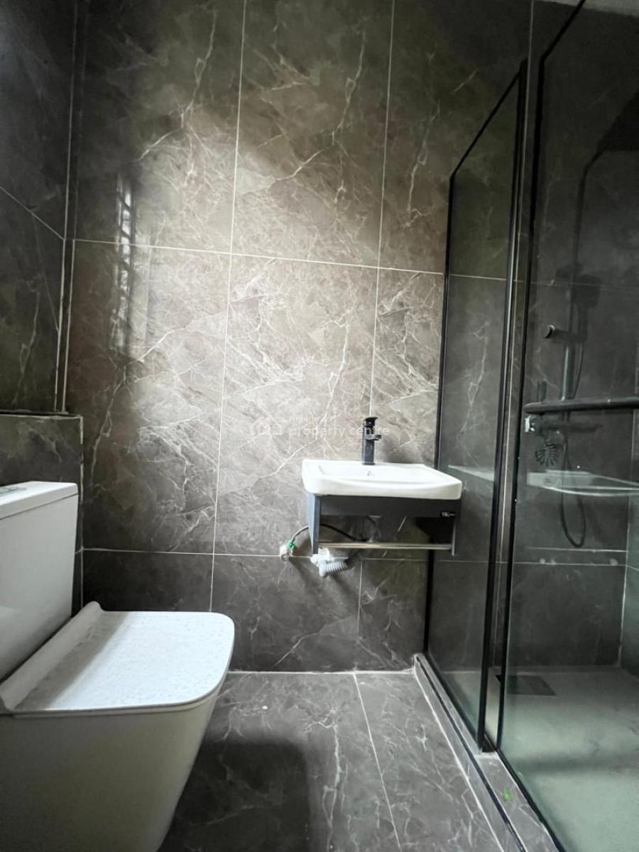 Luxury 4 Bedroom Apartment with Swimming Pool in a Secure Estate, Lekki Phase 1, Lekki, Lagos, Flat / Apartment for Sale