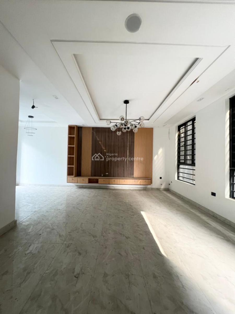 Luxury 4 Bedroom Apartment with Swimming Pool in a Secure Estate, Lekki Phase 1, Lekki, Lagos, Flat / Apartment for Sale