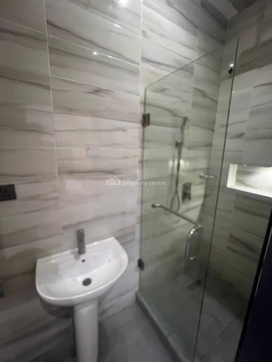 Luxury 3-bedroom Maisonette (penthouse), Cardogan Estate, Osapa, Lekki, Lagos, Block of Flats for Sale