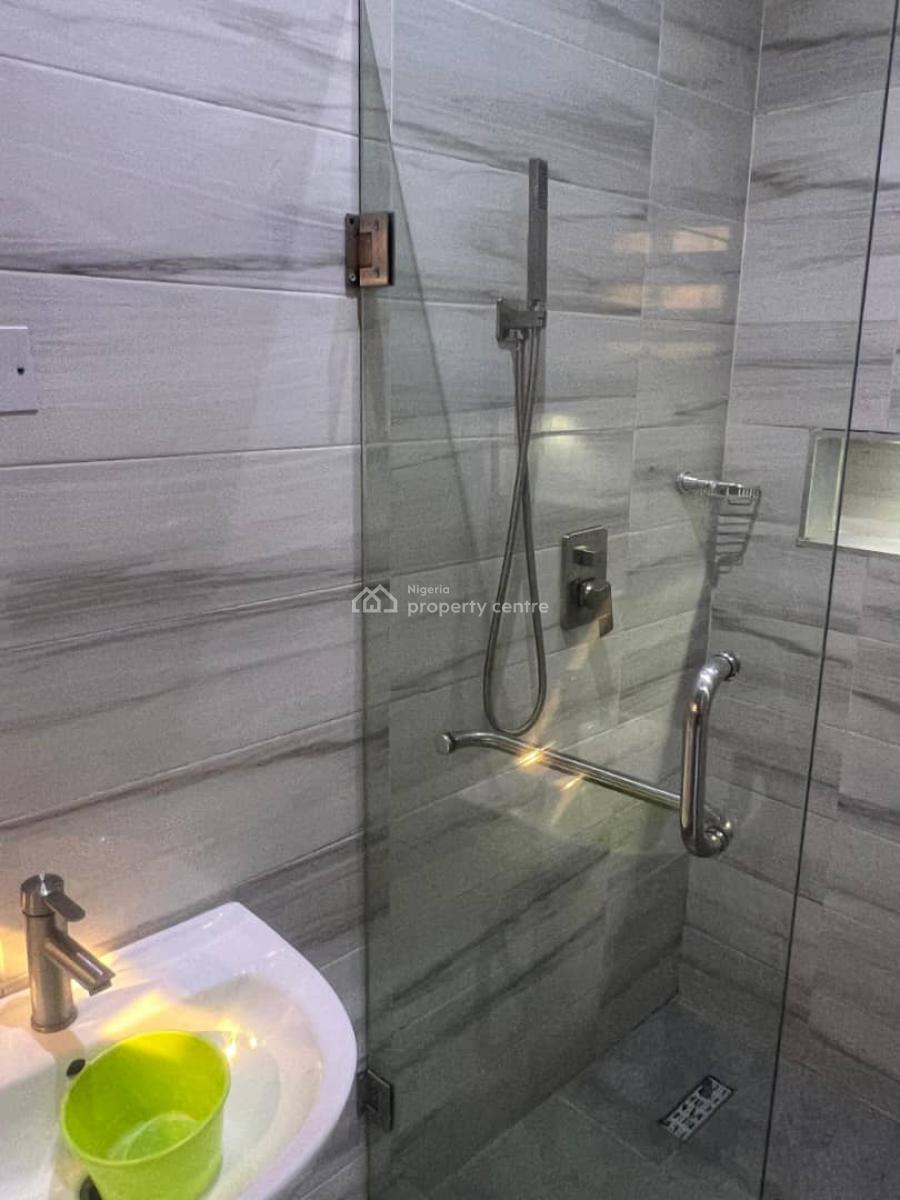 Luxury 3-bedroom Maisonette (penthouse), Cardogan Estate, Osapa, Lekki, Lagos, Block of Flats for Sale