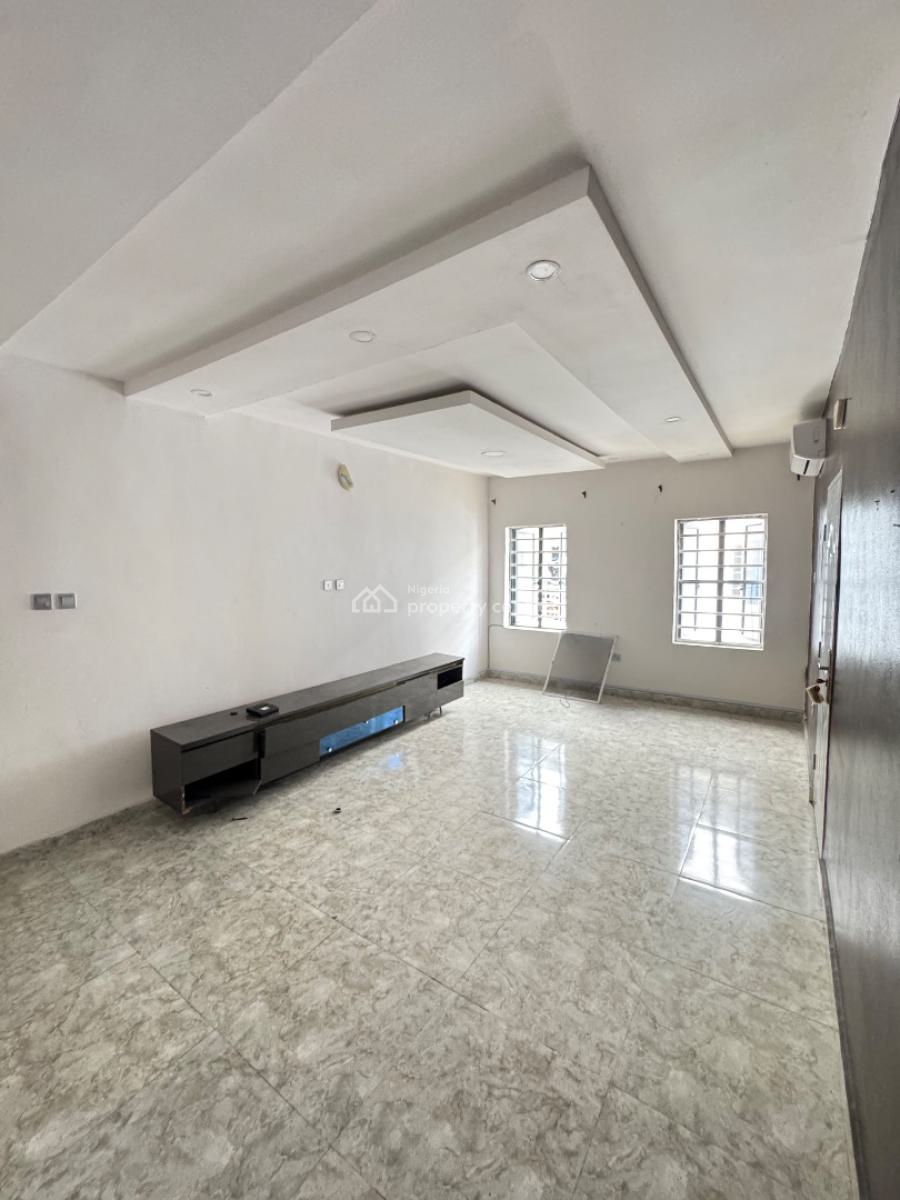 2 Bedroom Apartment, Ikota, Lekki, Lagos, Flat / Apartment for Rent