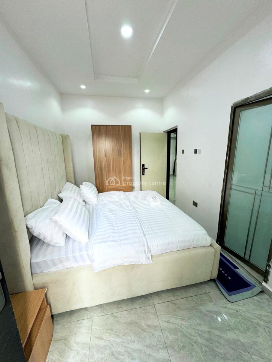 Fully Furnished 2 Bedroom Apartment, Off Nnobi Street, Kilo, Surulere, Lagos, Flat / Apartment Short Let