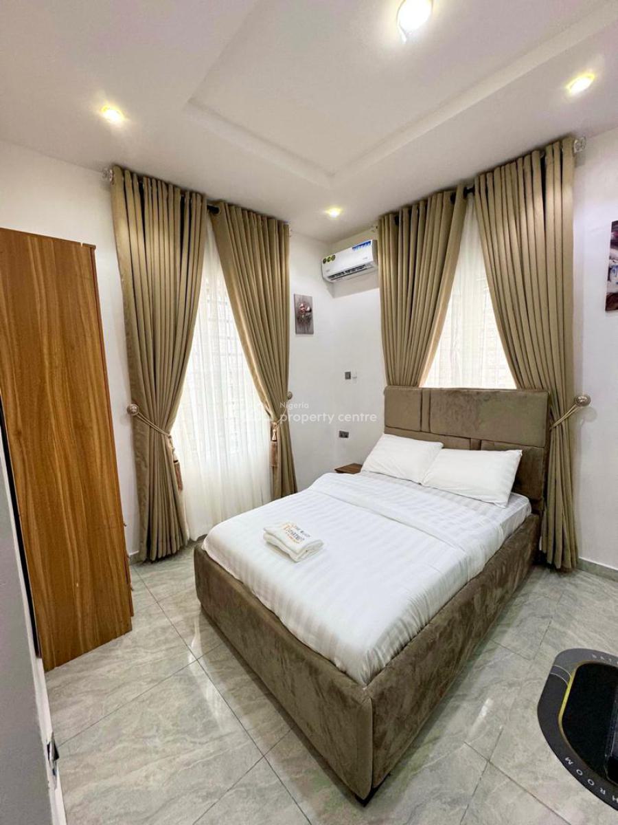 Fully Furnished 2 Bedroom Apartment, Off Nnobi Street, Kilo, Surulere, Lagos, Flat / Apartment Short Let