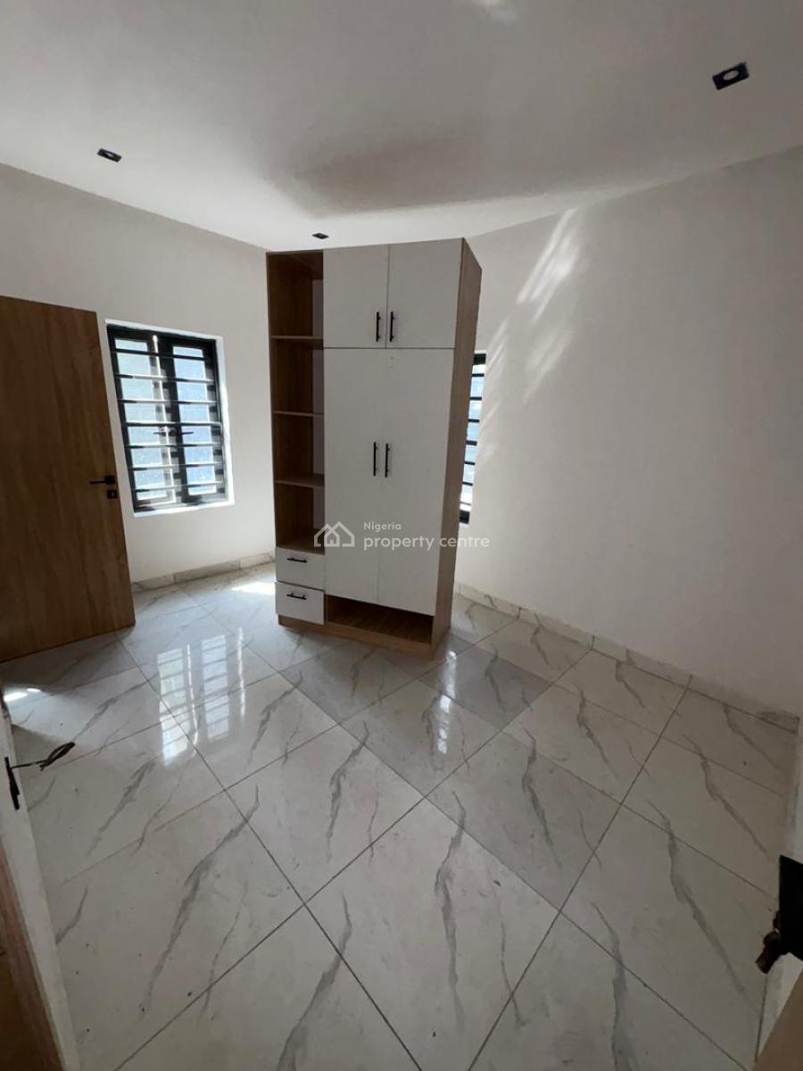 New and Spaciously Built 3 Bedroom All En-suite Apartment, Sangotedo, Ajah, Lagos, Flat / Apartment for Rent