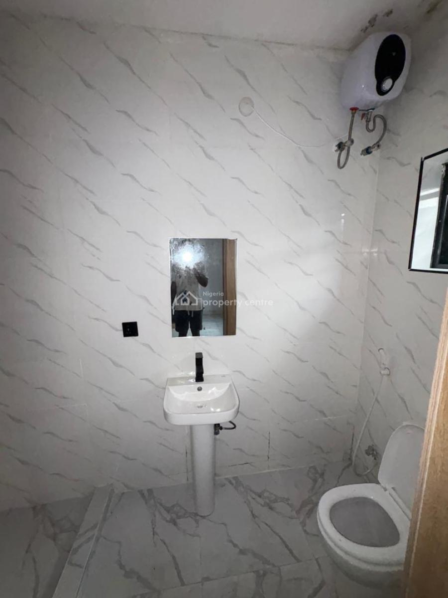 New and Spaciously Built 3 Bedroom All En-suite Apartment, Sangotedo, Ajah, Lagos, Flat / Apartment for Rent