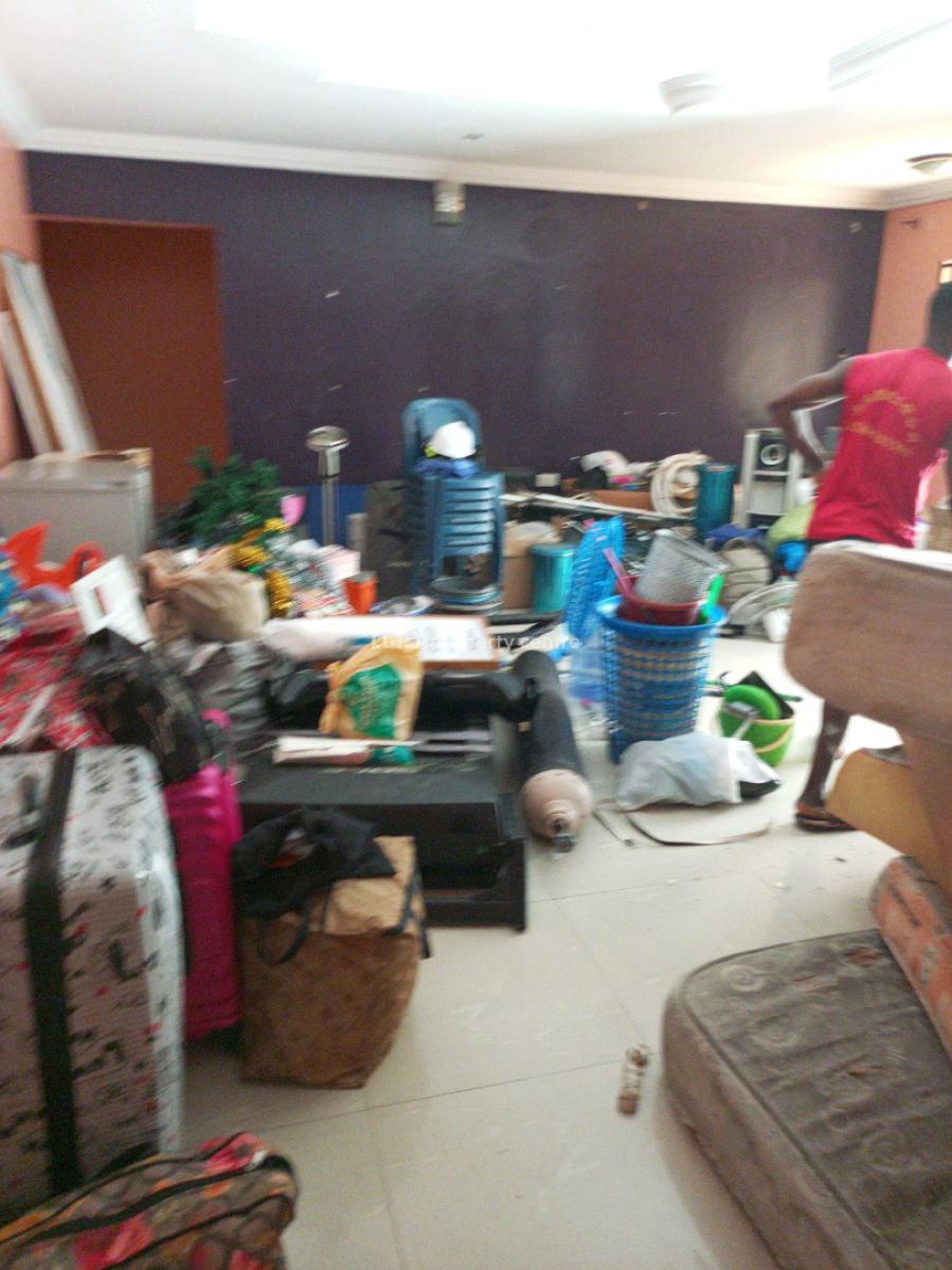 Self Service 3bedroom on Ground Floor Spacious Parlour, Ilason, Ikate Elegushi, Lekki, Lagos, Flat / Apartment for Rent