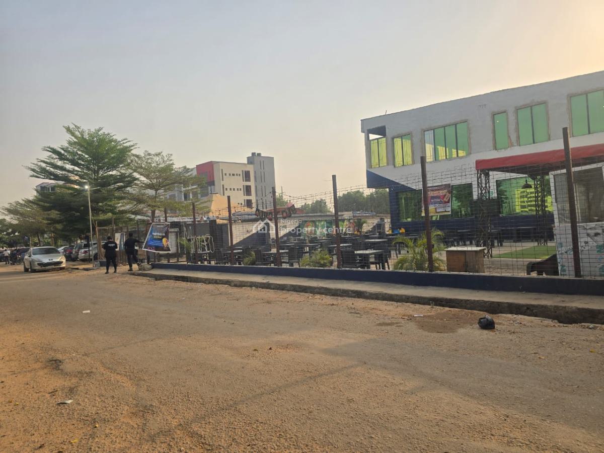 Commercial Property @ Lugbe By Shoprite, Lugbe Express Way By Shoprite, Abuja, Lugbe District, Abuja, Plaza / Complex / Mall for Sale