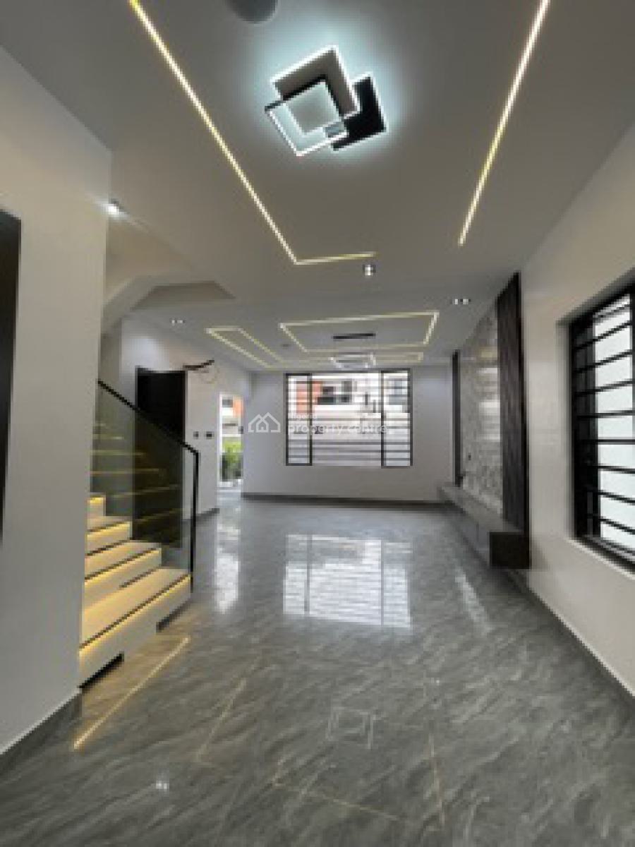 Huge Family Home in a Secured and Gated Estate, Orchid Road Off Chevron Toll Gate, Lekki Phase 2, Lekki, Lagos, Semi-detached Duplex for Sale