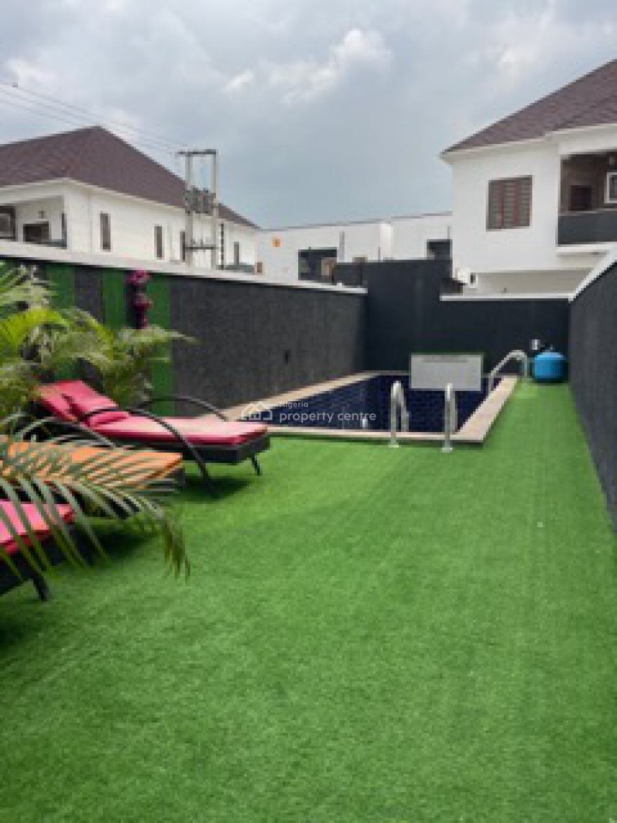 Huge Family Home in a Secured and Gated Estate, Orchid Road Off Chevron Toll Gate, Lekki Phase 2, Lekki, Lagos, Semi-detached Duplex for Sale