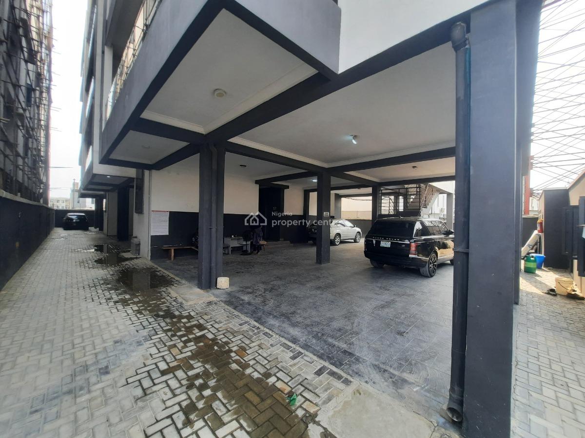 Lovely 2 Bedroom Apartment + Boys Quarter and Gym, Ikate, Lekki, Lagos, Flat / Apartment for Rent