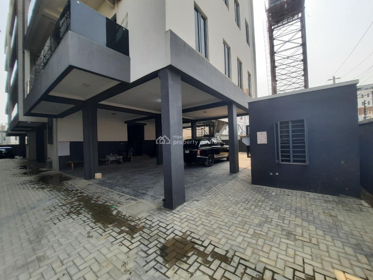 Lovely 2 Bedroom Apartment + Boys Quarter and Gym, Ikate, Lekki, Lagos, Flat / Apartment for Rent