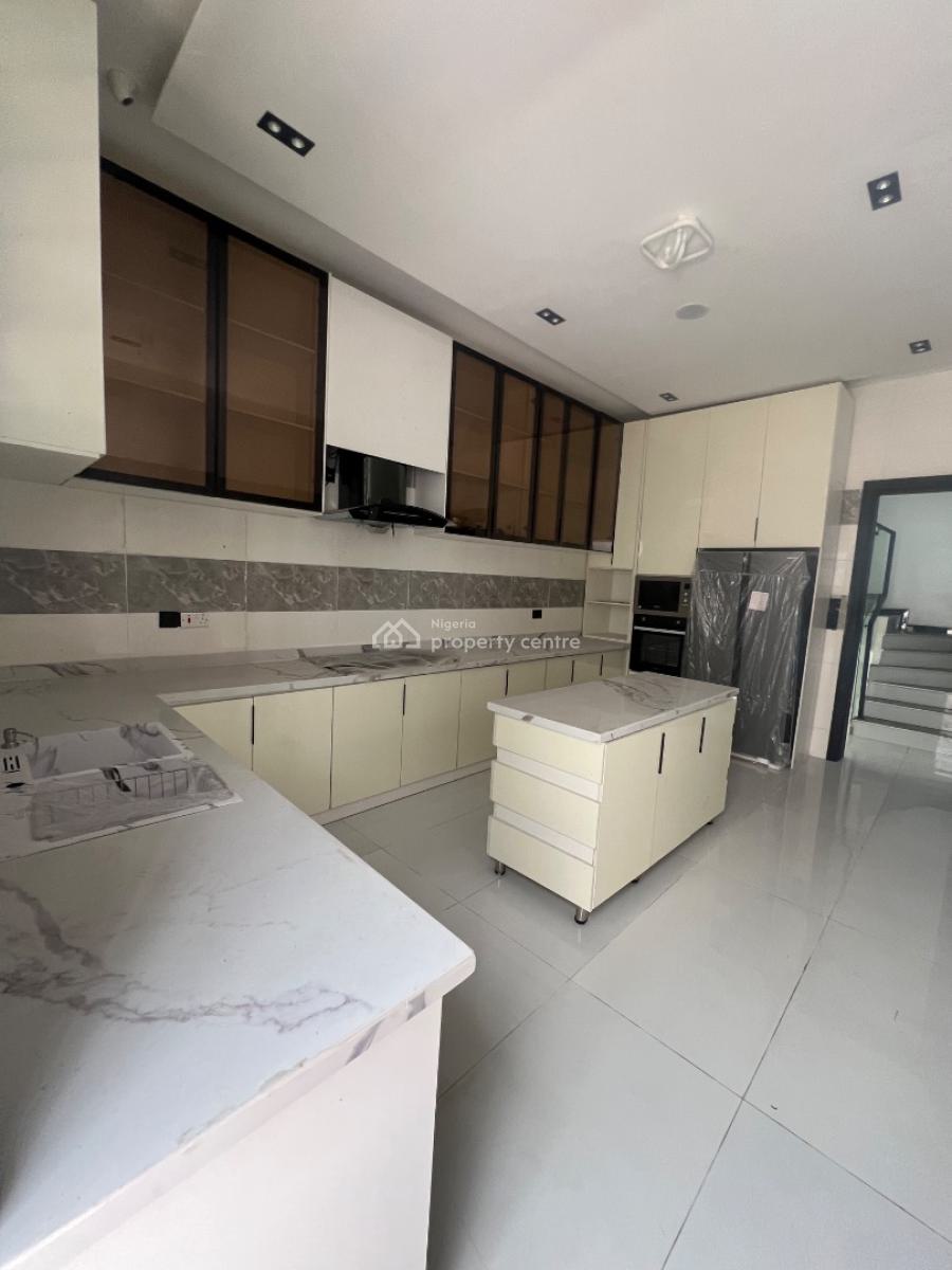 5 Bedroom Fully Detached with Bq, Ikota, Lekki, Lagos, Detached Duplex for Sale
