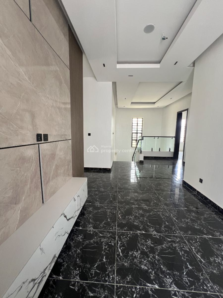 5 Bedroom Fully Detached with Bq, Ikota, Lekki, Lagos, Detached Duplex for Sale