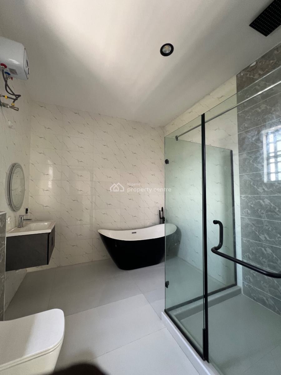 5 Bedroom Fully Detached with Bq, Ikota, Lekki, Lagos, Detached Duplex for Sale