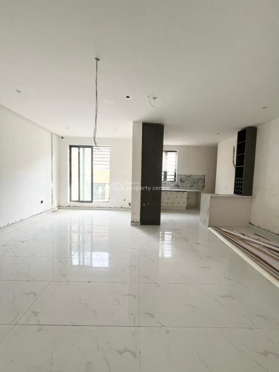 Opulent 2 Bedroom Apartment, Lekki Phase 1, Lekki, Lagos, Flat / Apartment for Sale