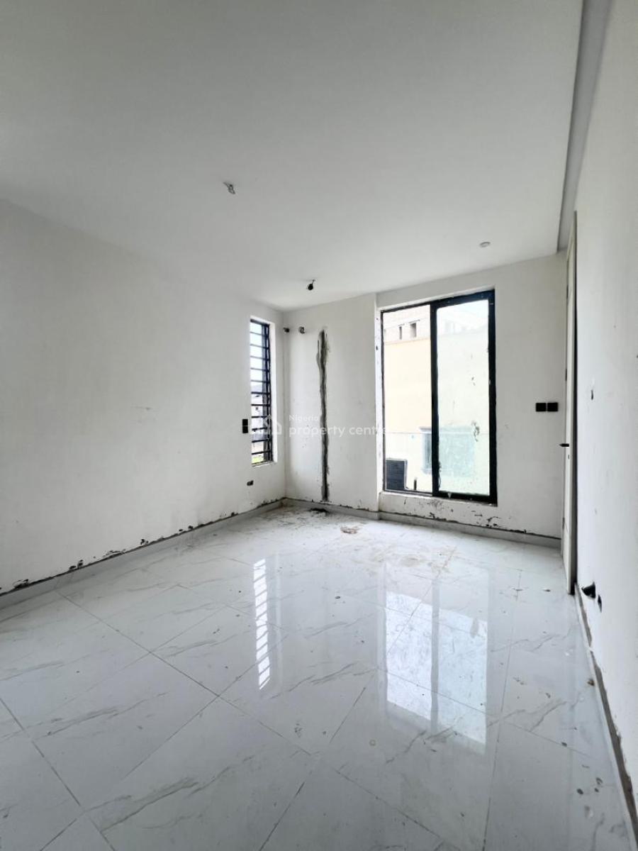 Opulent 2 Bedroom Apartment, Lekki Phase 1, Lekki, Lagos, Flat / Apartment for Sale