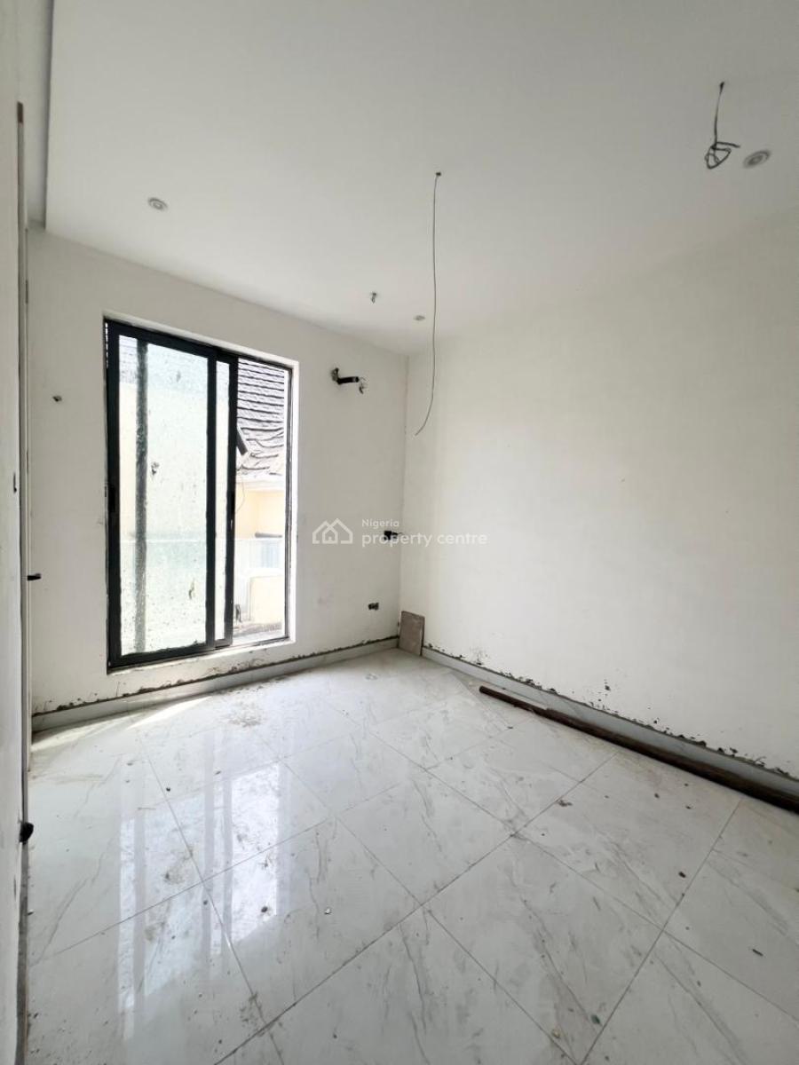 Opulent 2 Bedroom Apartment, Lekki Phase 1, Lekki, Lagos, Flat / Apartment for Sale