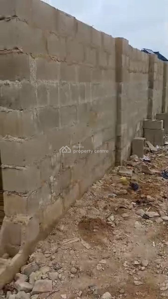 a 400sqm Fenced Land with Borehole, Ikolaba Est, Agodi, Ibadan, Oyo, Residential Land for Sale