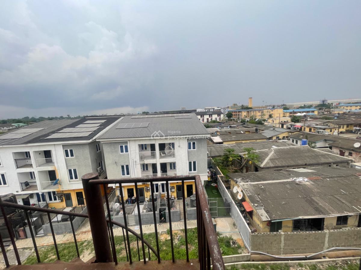 Brand New  Spacious 3 Bedroom Apartment, in an Estate, Surulere, Lagos, Flat / Apartment for Rent