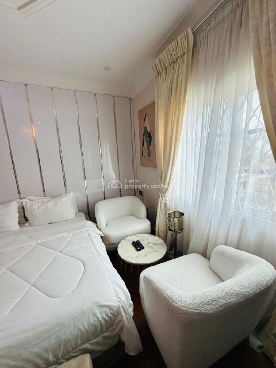 Cozy Studio Apartment, Akintunde Adeyemi Street, Lekki Phase 1, Lekki, Lagos, Self Contain (single Rooms) Short Let
