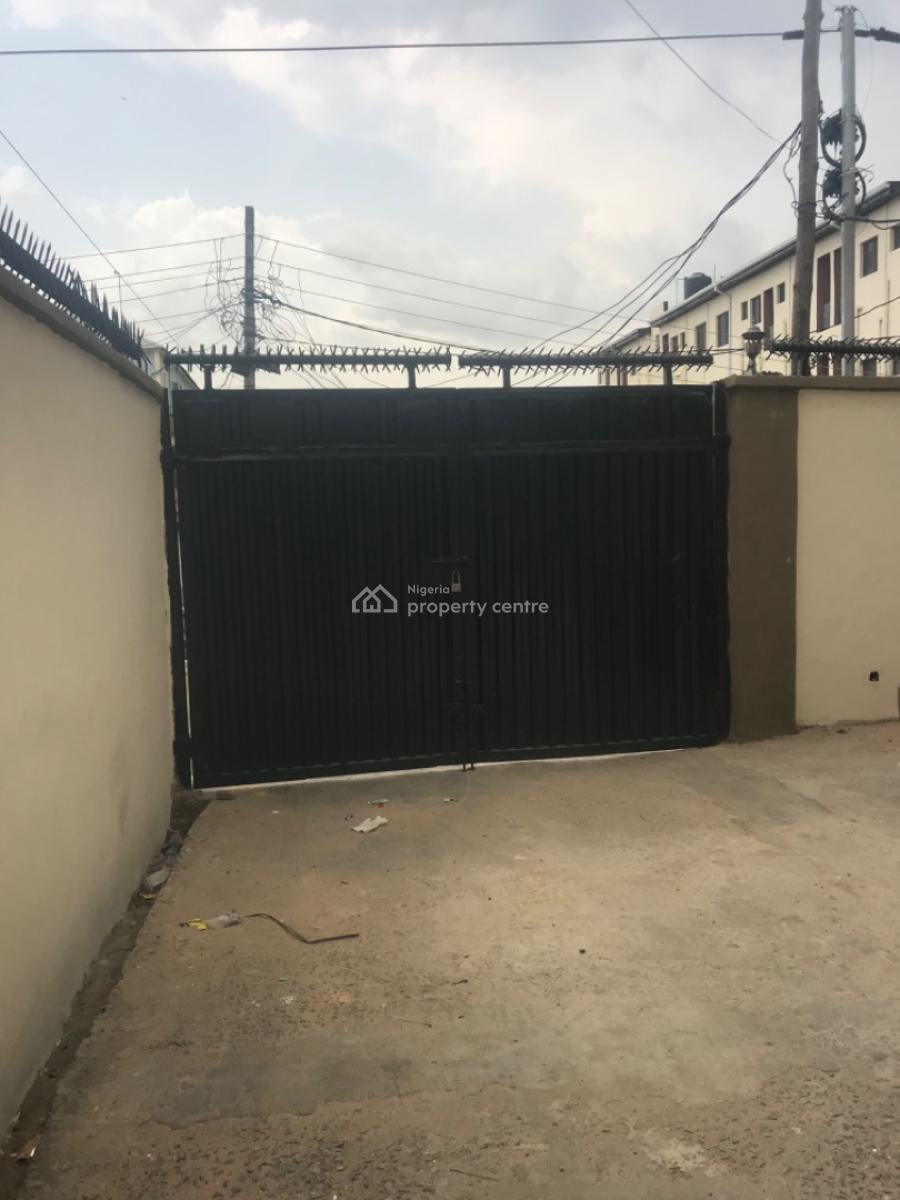Newly Renovated and Spacious 3 Bedroom Flat with All Rooms En-suite, Ore Merin Street Off Pedro Road Ladilak, Gbagada, Lagos, Flat / Apartment for Rent