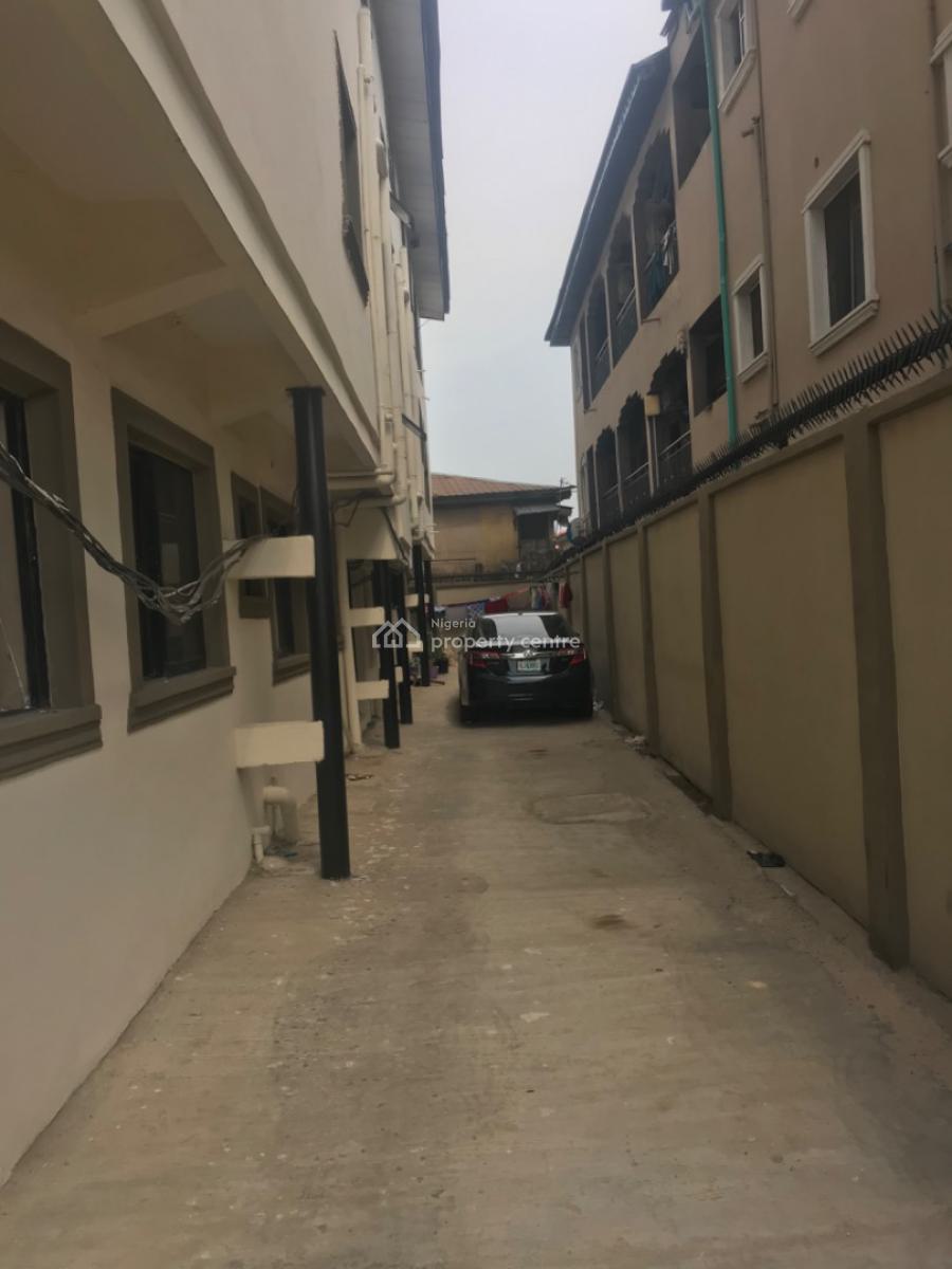 Newly Renovated and Spacious 3 Bedroom Flat with All Rooms En-suite, Ore Merin Street Off Pedro Road Ladilak, Gbagada, Lagos, Flat / Apartment for Rent