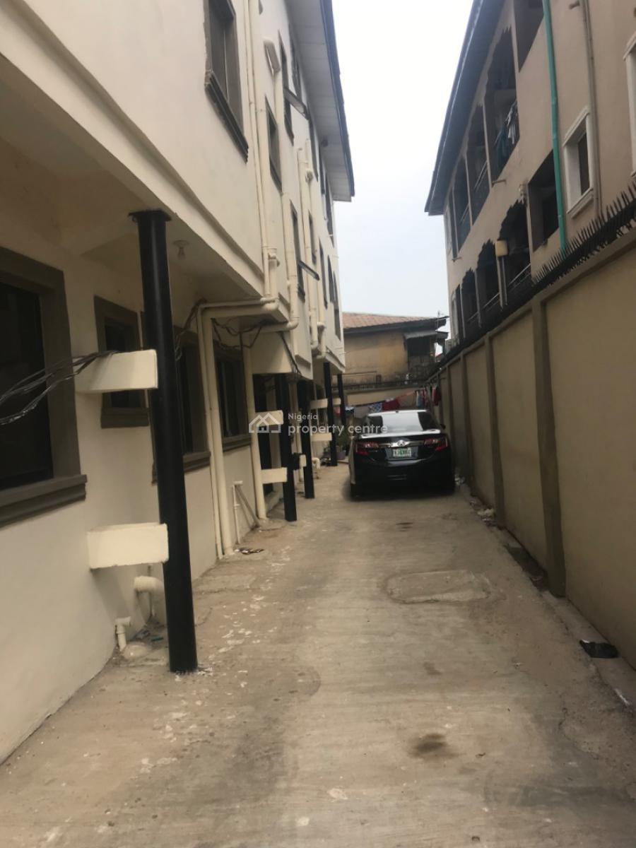 Newly Renovated and Spacious 3 Bedroom Flat with All Rooms En-suite, Ore Merin Street Off Pedro Road Ladilak, Gbagada, Lagos, Flat / Apartment for Rent
