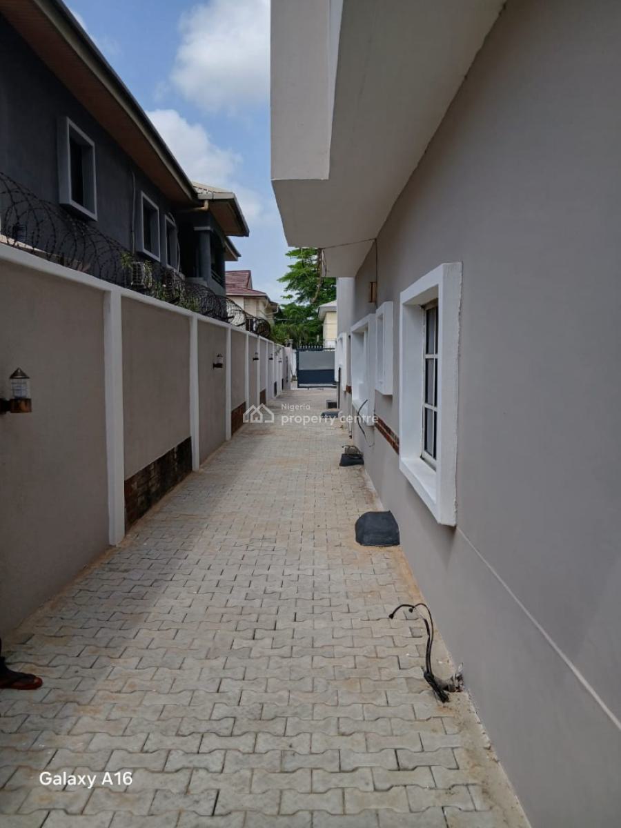 Luxury 6 Unit of 3 Bedroom Flat with Bq in a Prime Location, Lekki Phase 1, Lekki, Lagos, Flat / Apartment for Rent