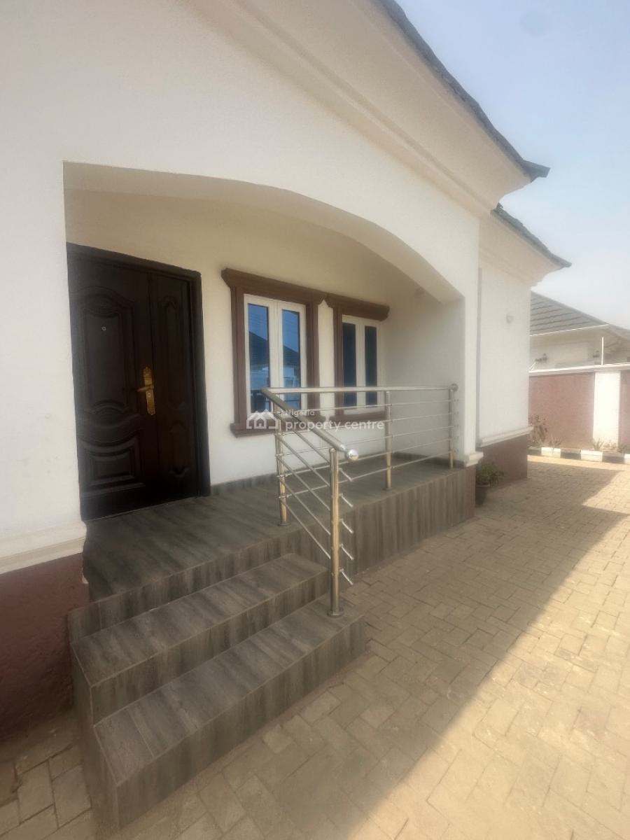 Luxury Spacious 3 Bedroom Bungalow with 2 Rooms Bq, Gwarinpa, Abuja, Detached Bungalow for Sale