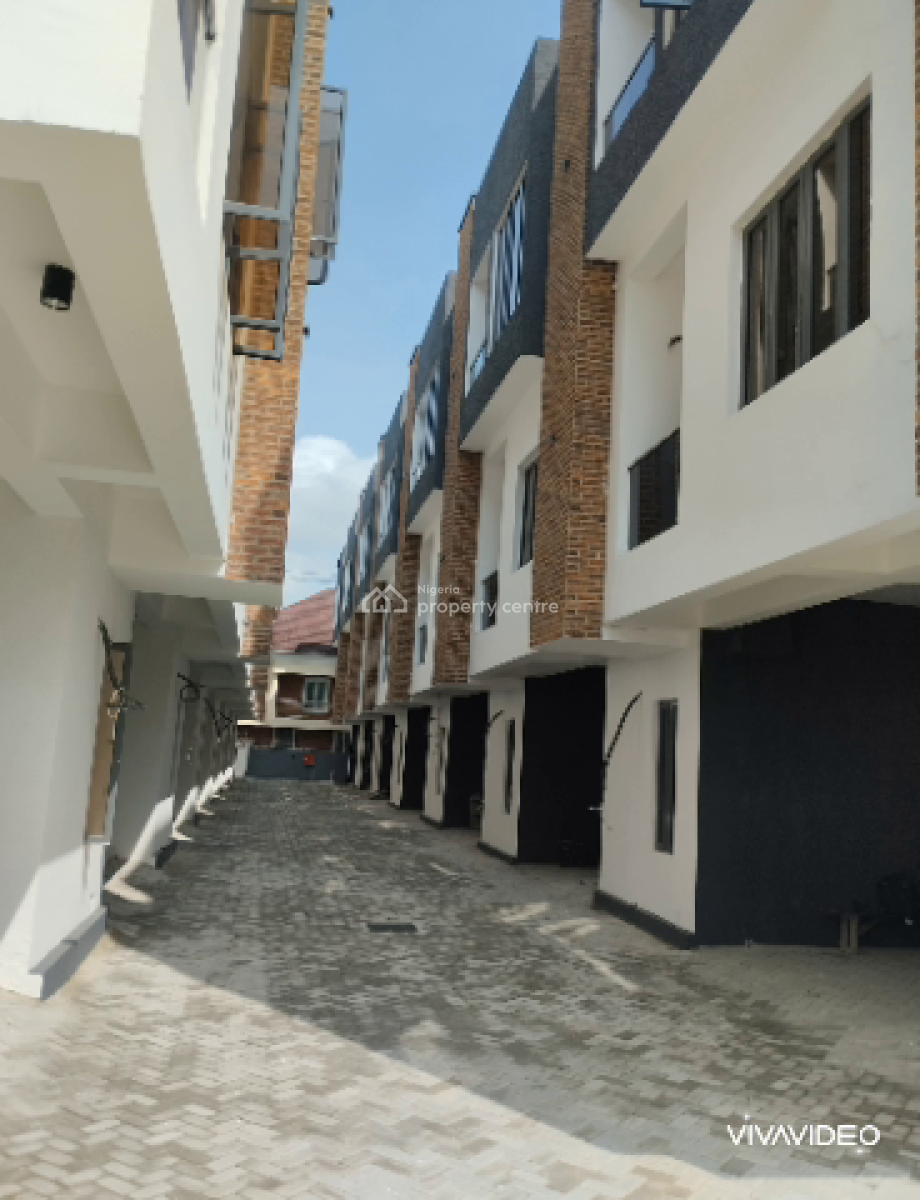 4 Bedroom Terrace, Ologolo, Lekki, Lagos, Terraced Duplex for Sale