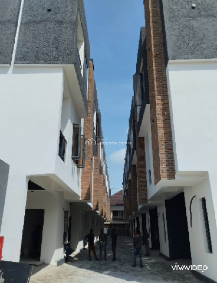 4 Bedroom Terrace, Ologolo, Lekki, Lagos, Terraced Duplex for Sale