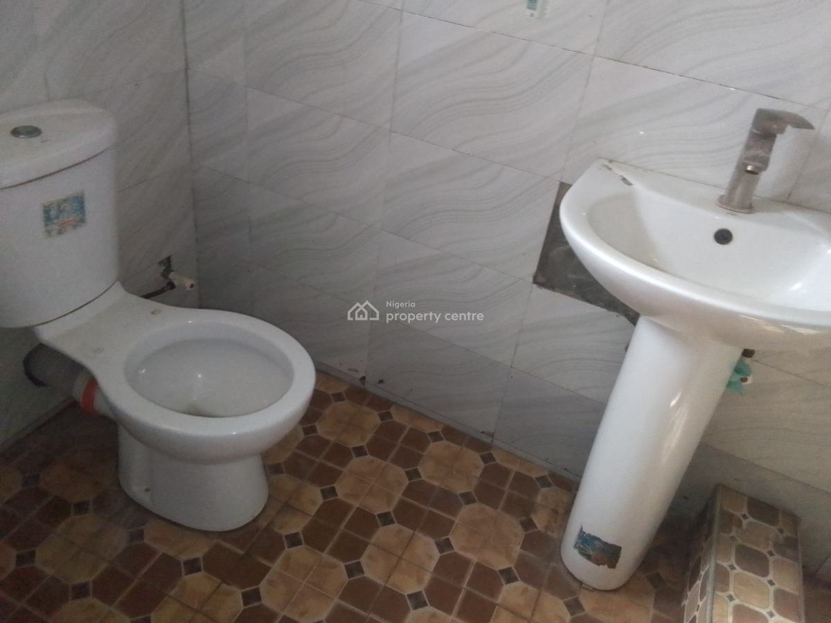 Spacious Luxury 2 Bedroom Flat with Excellent Features, Theranex Ogombo Rd, Ogombo, Ajah, Lagos, Flat / Apartment for Rent