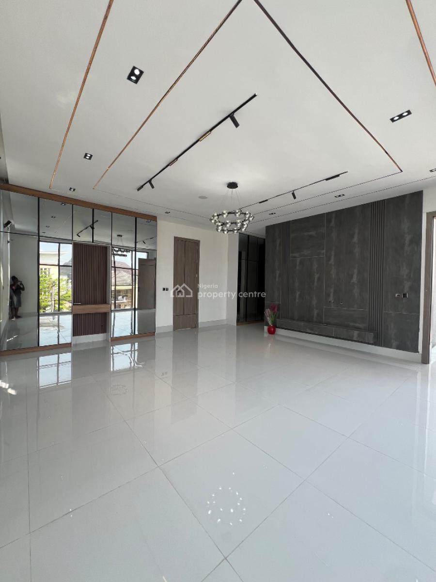 5 Bedroom Fully Detached with Bq, Ikota, Lekki, Lagos, Detached Duplex for Sale