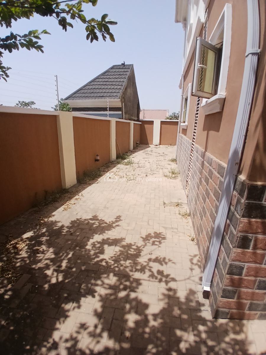Tastefuly Finished 6 Bedrooms Detached Duplex with Bq, Via Efab Estate Road, Lokogoma District, Abuja, Detached Duplex for Rent